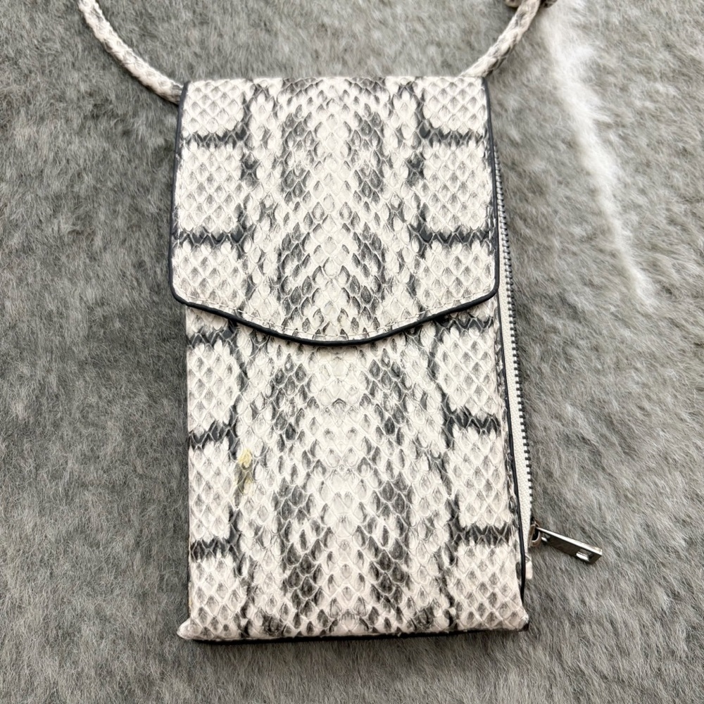 NWT A New Day Faux Snake Phone Crossbody Bag - Picture 4 of 11
